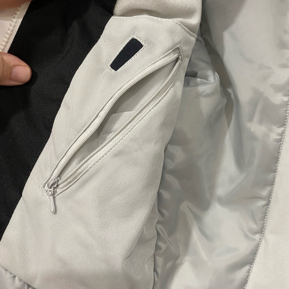 Descente D2-9349US Ski Jacket Women`s Size US 8 like new - Picture 10 of 15